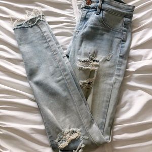 PacSun Lightwash Denim Jeans (size: 23)